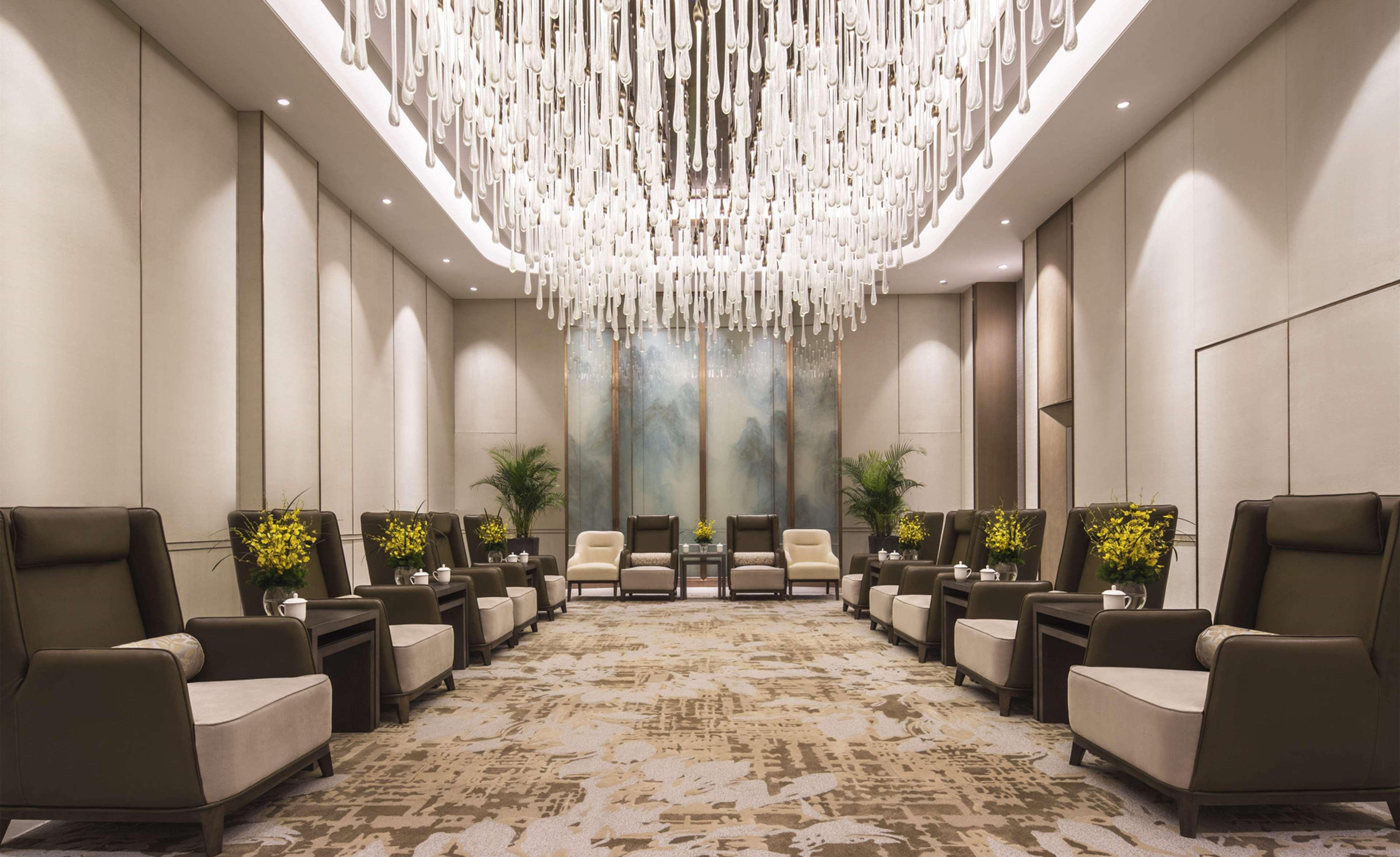 Doubletree By Hilton Hotel Shenzhen Longhua, Near Huawei, Foxcnn, Shenzhen North Railway, Uniwalk & Uniworld Shopping Mall, Sam'S Club Exterior foto