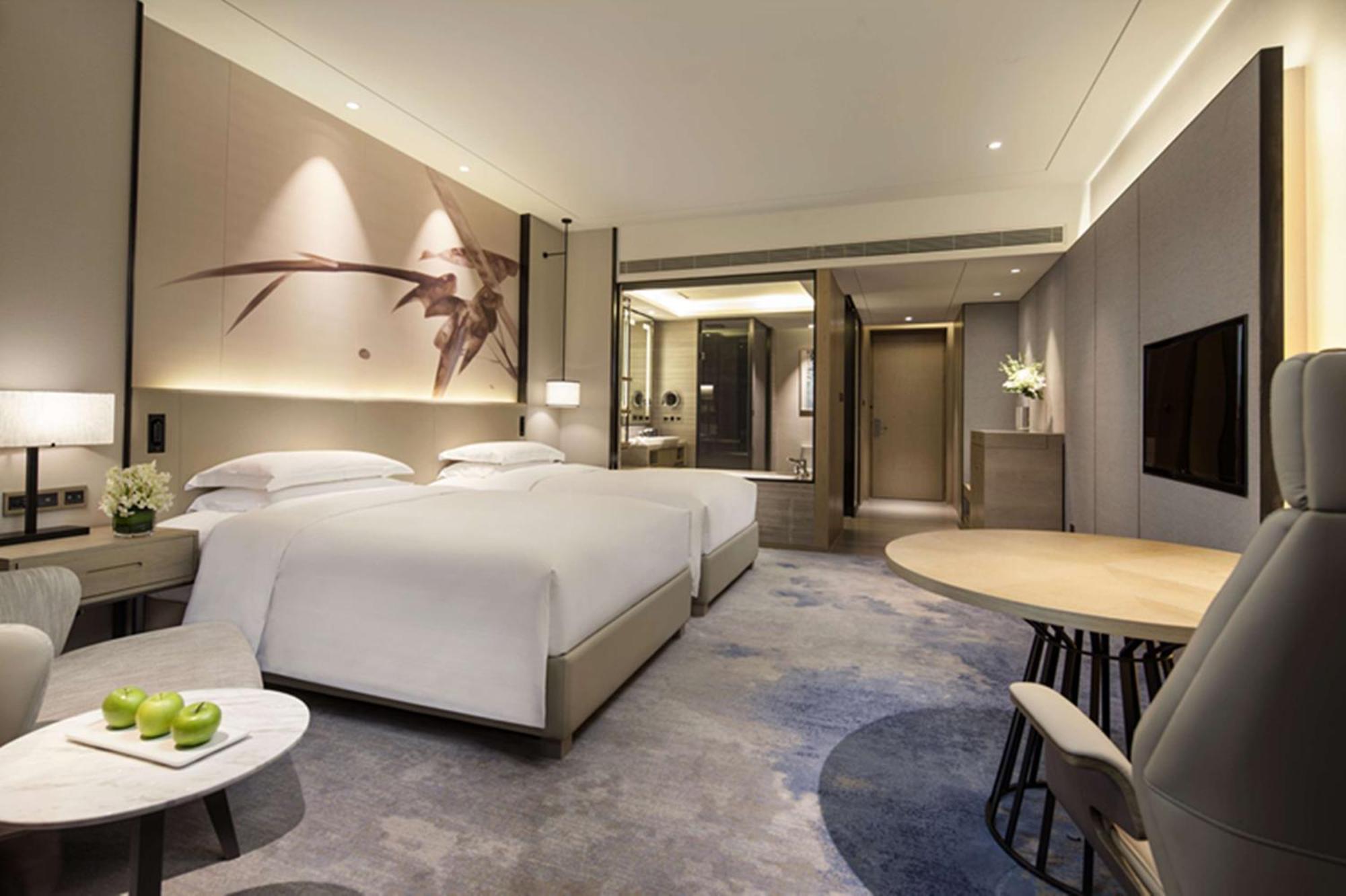 Doubletree By Hilton Hotel Shenzhen Longhua, Near Huawei, Foxcnn, Shenzhen North Railway, Uniwalk & Uniworld Shopping Mall, Sam'S Club Exterior foto